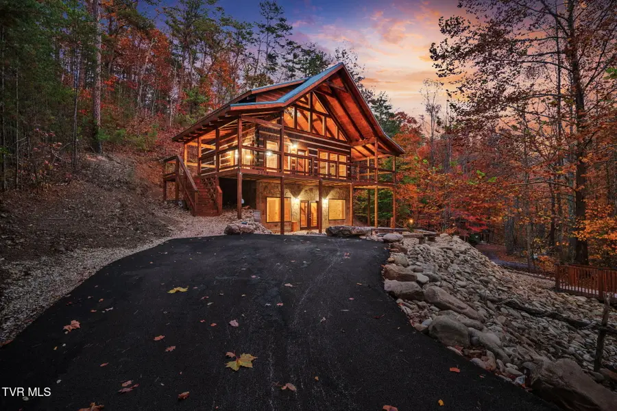 2579 Black Bear Lane, Sevierville, TN 37876 - Image #2