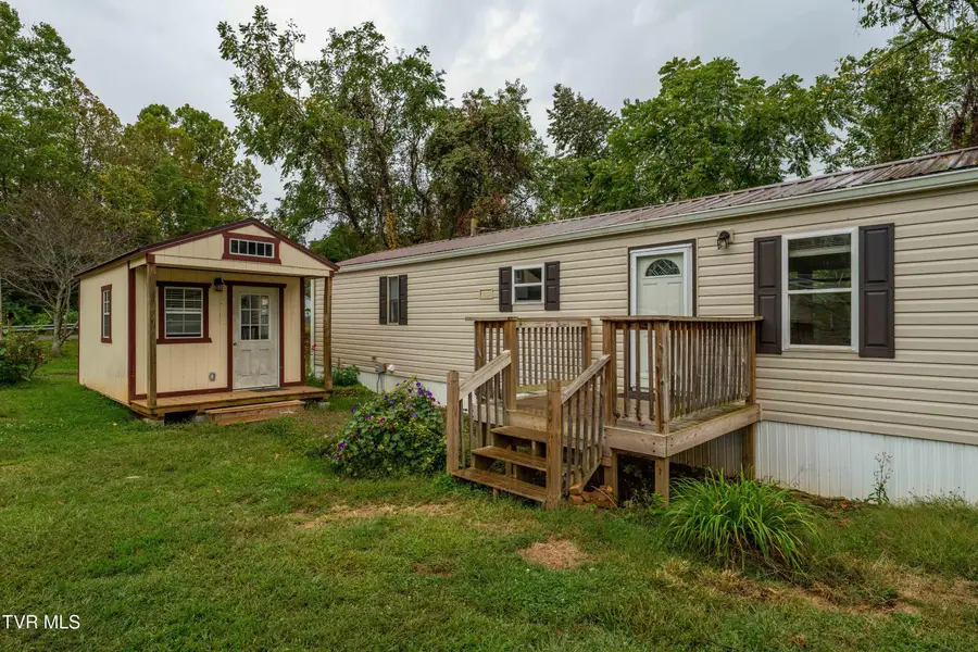 140 Peters Hollow Rd Road, Elizabethton, TN 37643 - Image #2