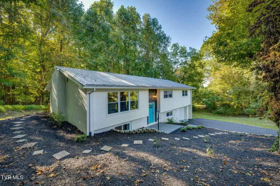 124 Vip Road, Johnson City, TN 37601 - Image #3