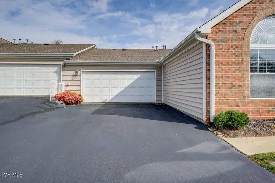 142 Avonlea Place Place #142, Johnson City, TN 37604 - Image #3