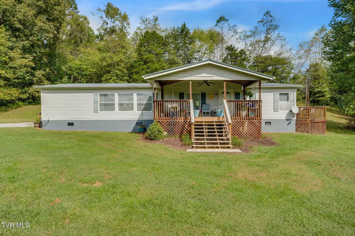 114 Little Rocky Drive, Elizabethton, TN 37643 - Image #1