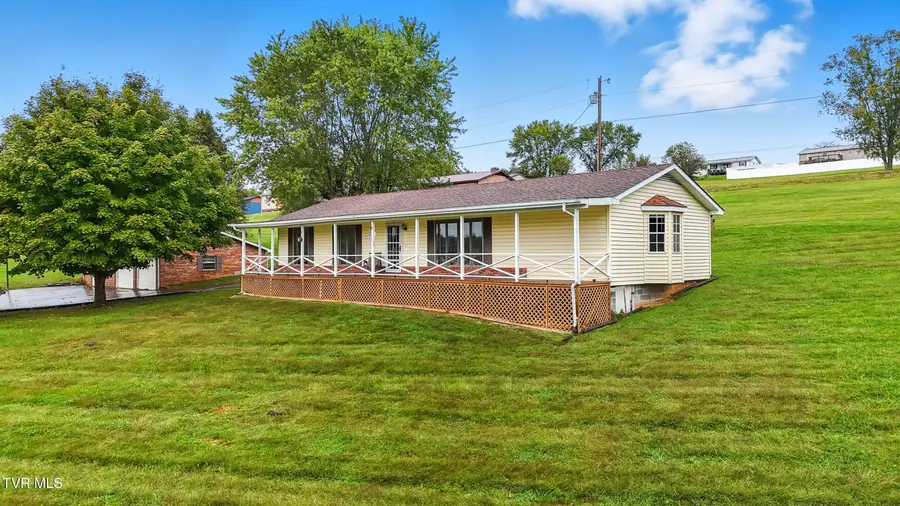 147 Seven Springs Drive, Castlewood, VA 24224 - Image #2