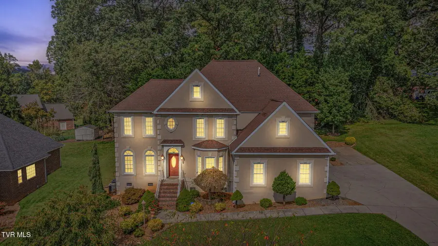 628 Red Oak Plantation Drive, Kingsport, TN 37663 - Image #2