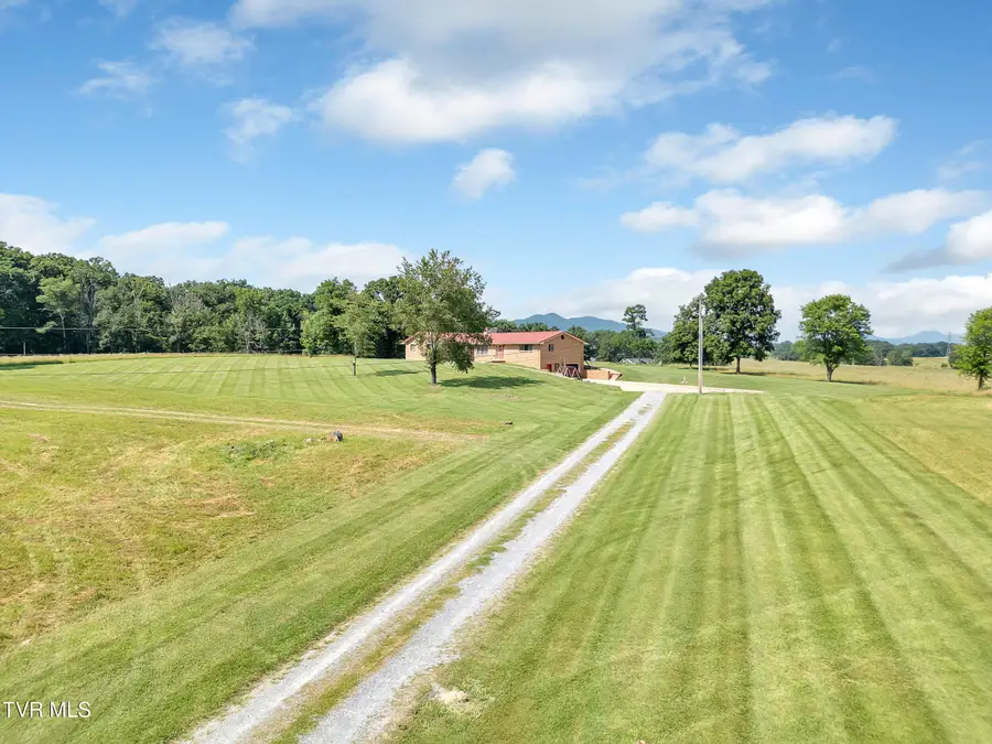 10960 Lonesome Pine Trail, Bulls Gap, TN 37711 - Image #3