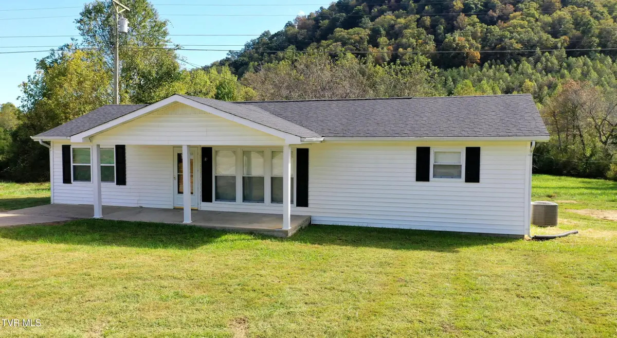 929 Campbell Drive, Sneedville, TN 37869 - Image #1