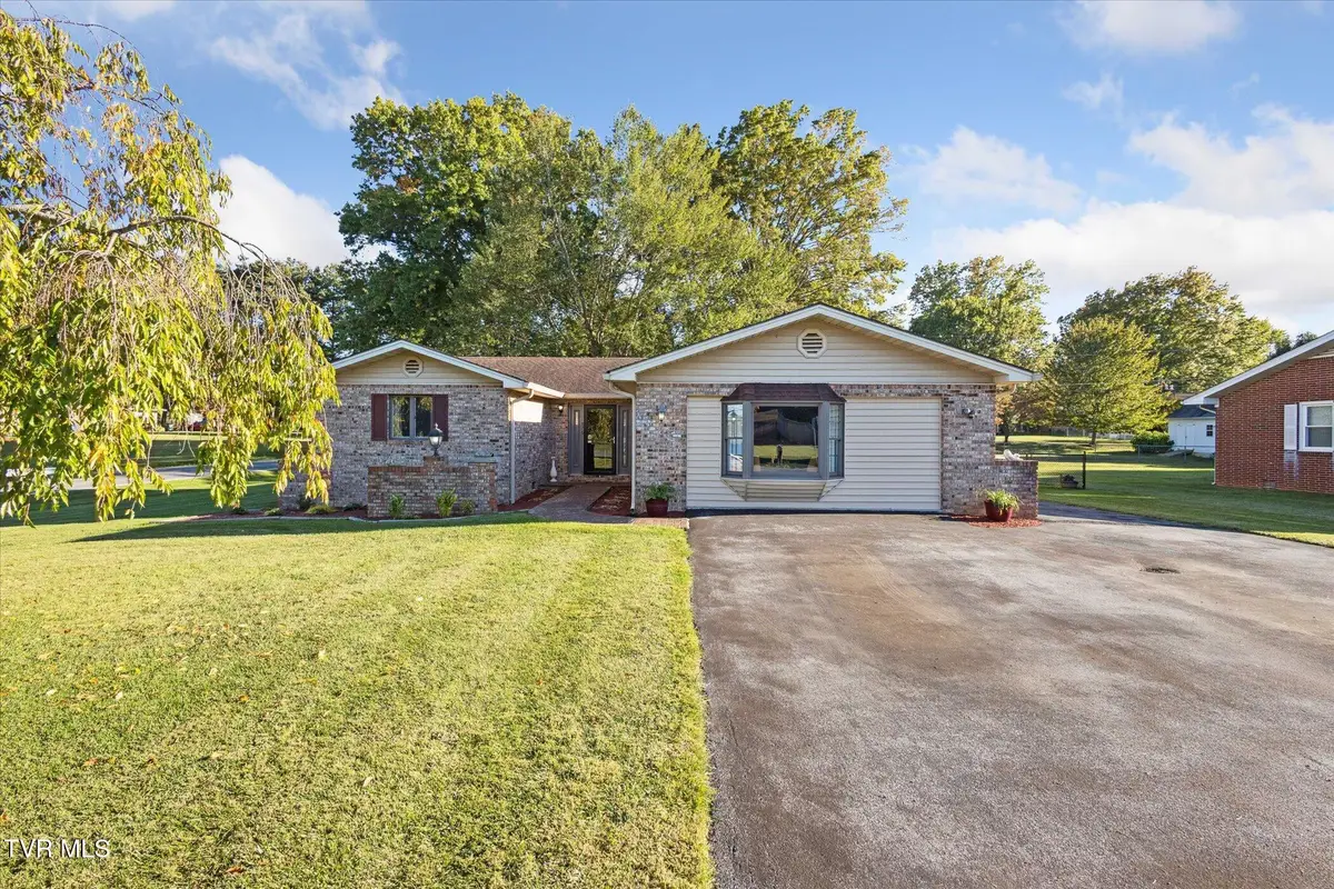 876 Northeast Edgemont North Street, Abingdon, VA 24210 - Image #1