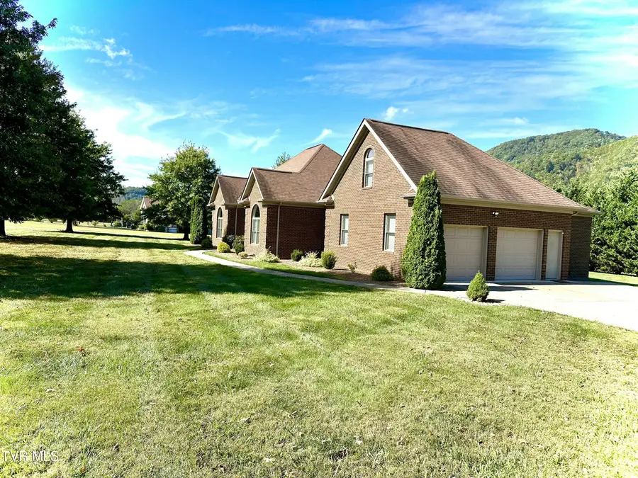 1323 Love Station Road, Erwin, TN 37650 - Image #3