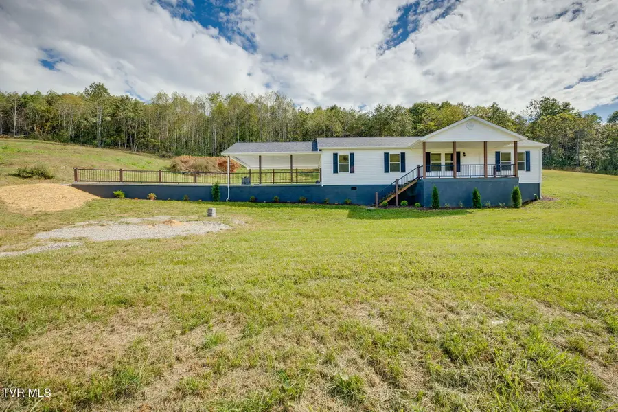 345 Dean Hollow Road, Nickelsville, VA 24271 - Image #2