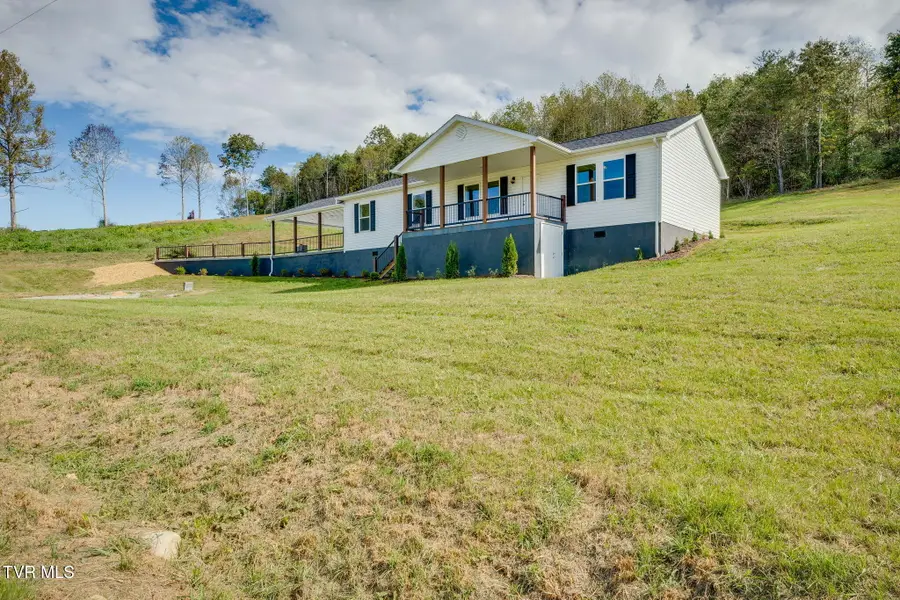 345 Dean Hollow Road, Nickelsville, VA 24271 - Image #3