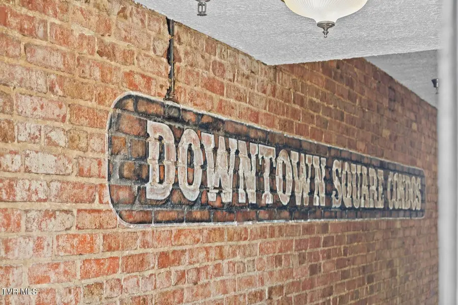 414 South Roan Street #202, Johnson City, TN 37601 - Image #3