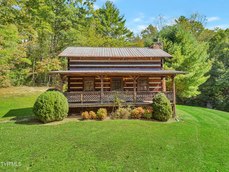 4379 Pine Orchard Road, Butler, TN 37640 - Image #2