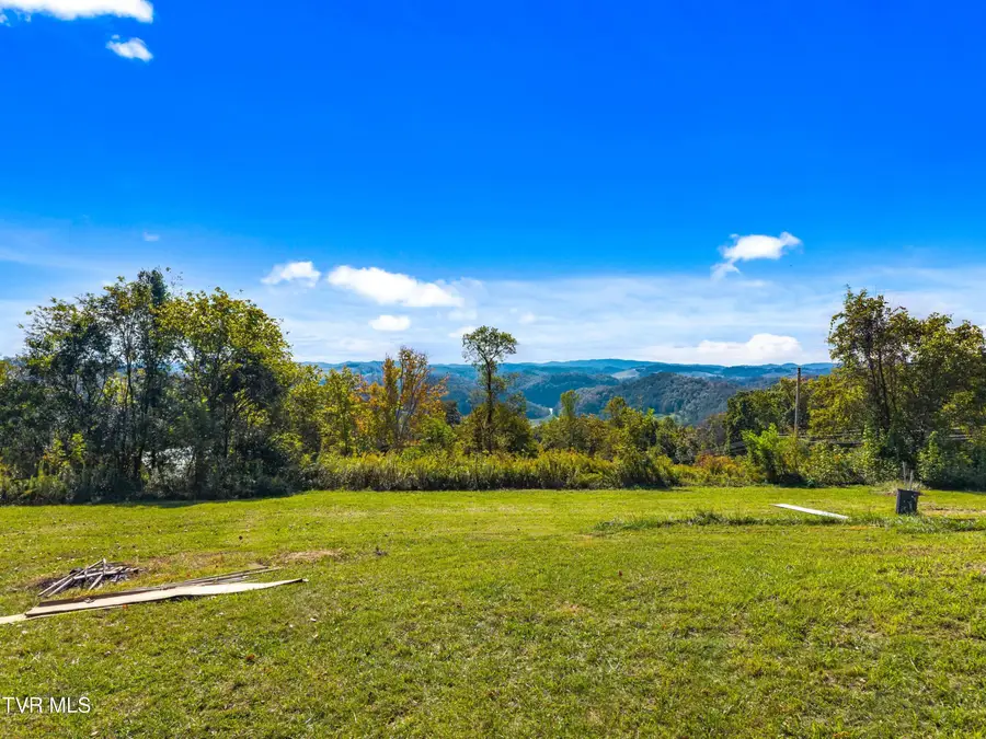 246 Collingsworth Road, Sneedville, TN 37869 - Image #3