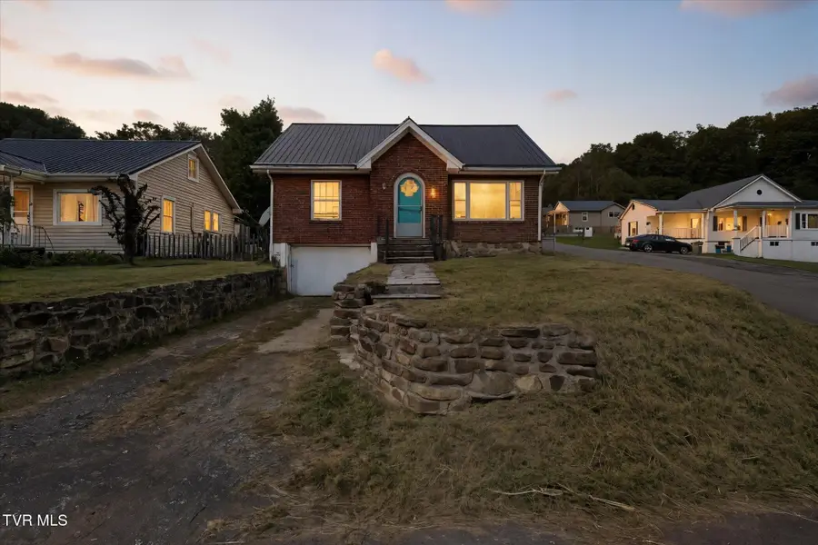 279 Chapel Street, Weber City, VA 24290 - Image #2