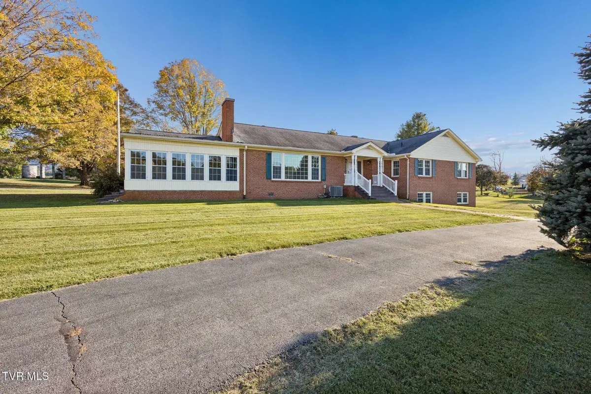 21 Dodge Street, Lebanon, VA 24266 - Image #1