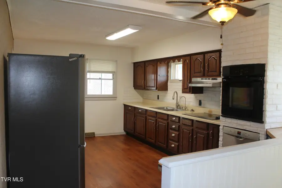618 East Carters Valley Road, Gate City, VA 24251 - Image #3