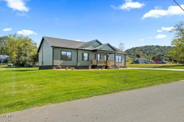 105 Bishop Hollow Road, Elizabethton, TN 37643