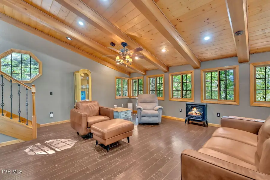 2713 Country Club Road, Big Stone Gap, VA 24219 - Image #3