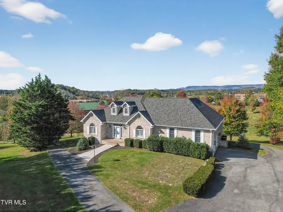 625 Northwest Locust Street, Abingdon, VA 24210 - Image #3