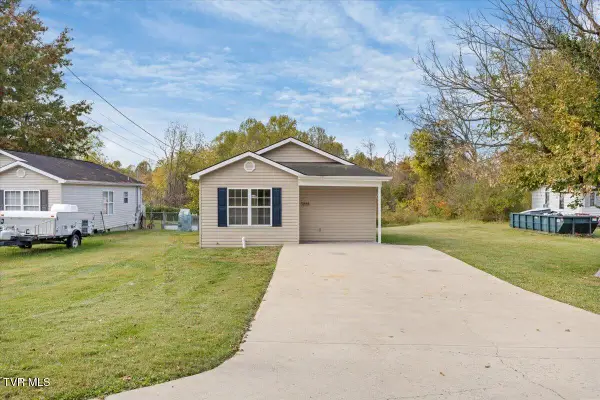 3228 Mayfield Drive, Johnson City, TN 37604
