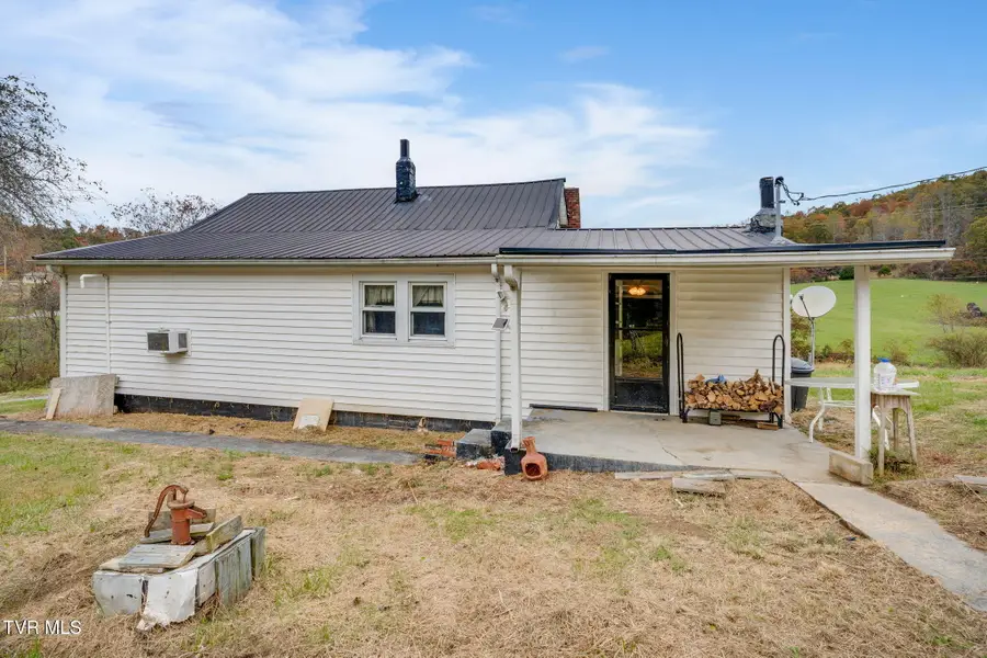 1251 Purchase Ridge Rd., Duffield, VA 24244 - Image #3