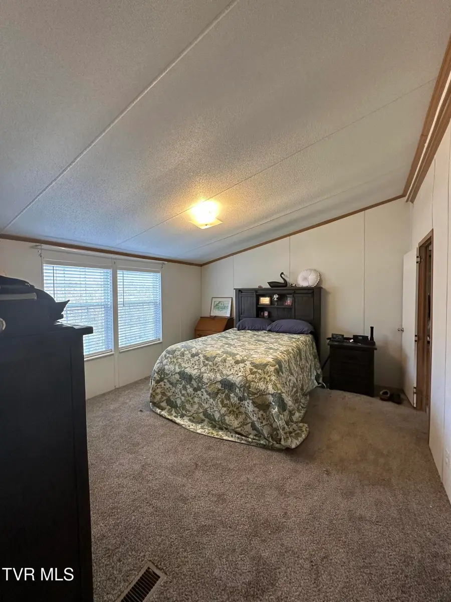 3776 Delhart Road, Galax, VA 24333 - Image #3