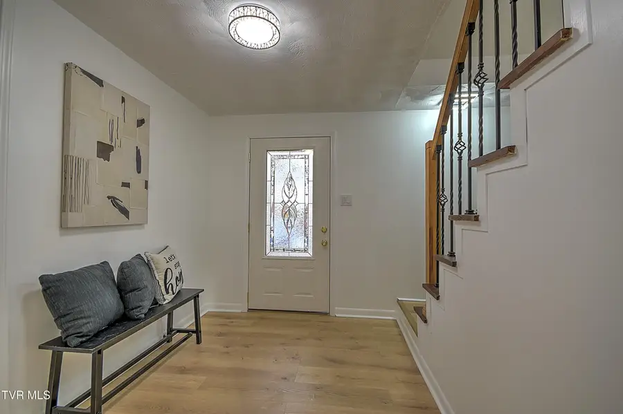 425 Seminole Road, Bristol, VA 24201 - Image #2