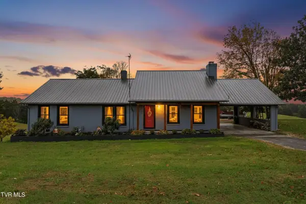 643 Hart Road, Dandridge, TN 37725