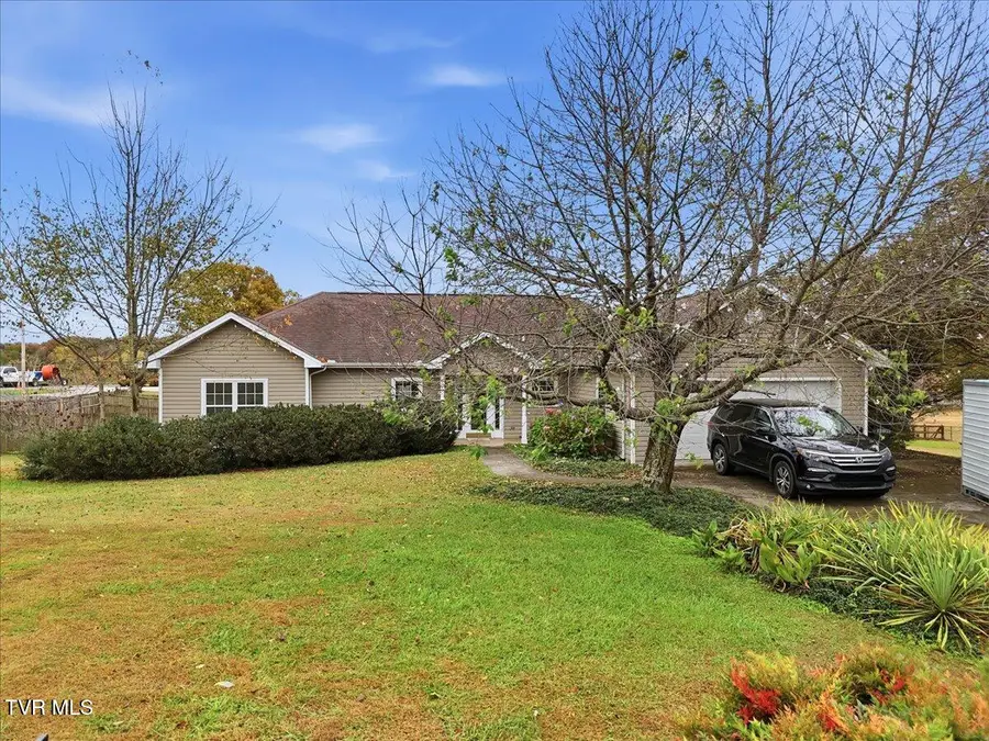 103 Indian Shores Overlook, Dandridge, TN 37725 - Image #2