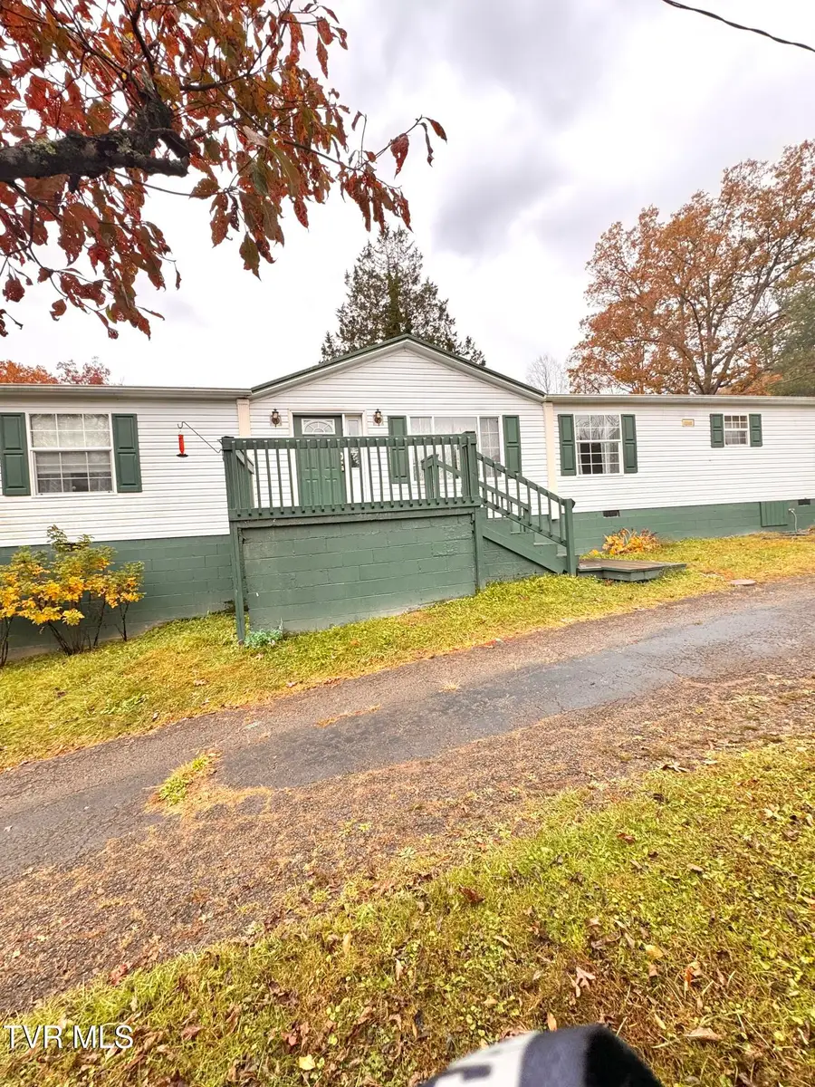 1216 East 2nd Ave, Big Stone Gap, VA 24219 - Image #2