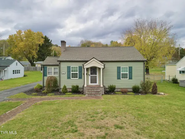 904 Walker Street, Elizabethton, TN 37643