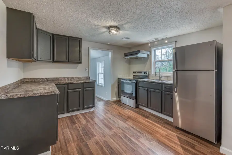 196 Hopper Road, Johnson City, TN 37604 - Image #2