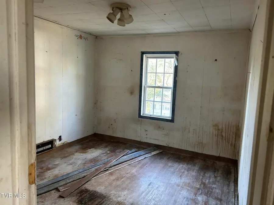 2112 East Watauga Avenue, Johnson City, TN 37601 - Image #2