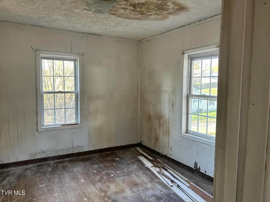 2112 East Watauga Avenue, Johnson City, TN 37601 - Image #3