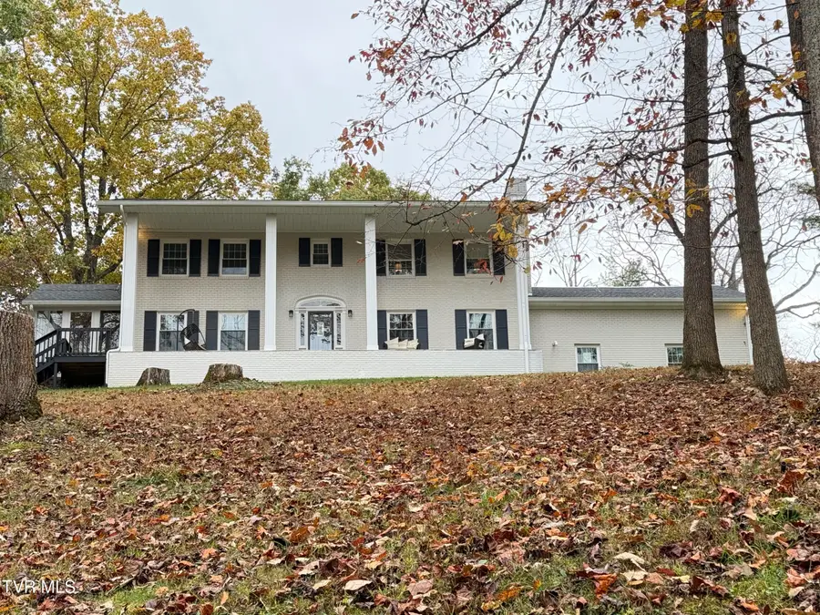 1728 Charlotte Drive, Elizabethton, TN 37643 - Image #3