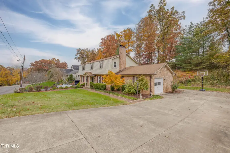 2104 Southcote Drive, Kingsport, TN 37660 - Image #2