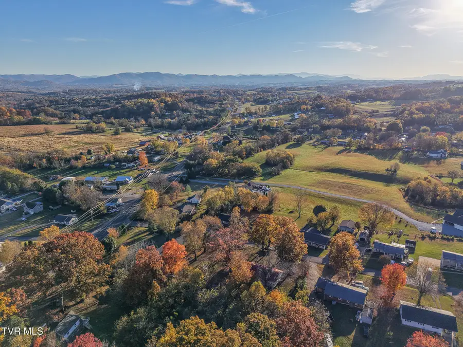 1104 Hixon Avenue, Greeneville, TN 37743 - #3