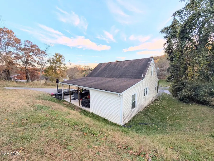 282 Walnut Hill Road, Bristol, TN 37620 - Image #2