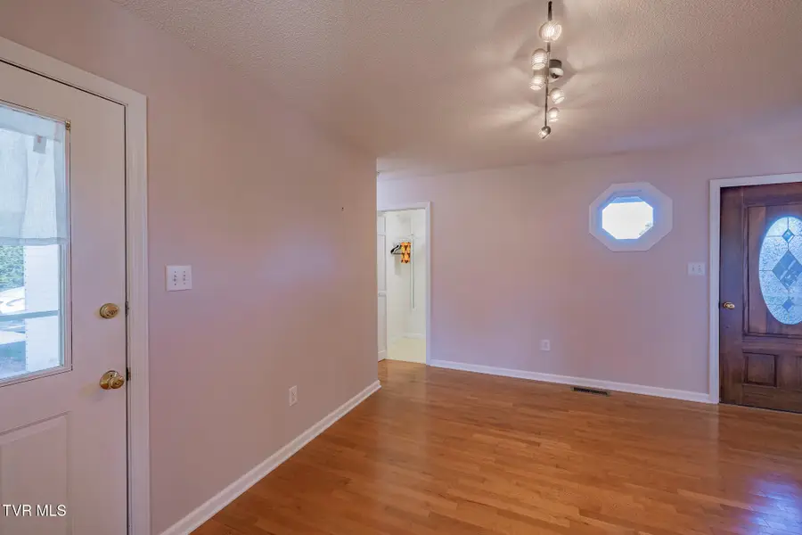 154 Shipley Drive, Bristol, VA 24201 - Image #3