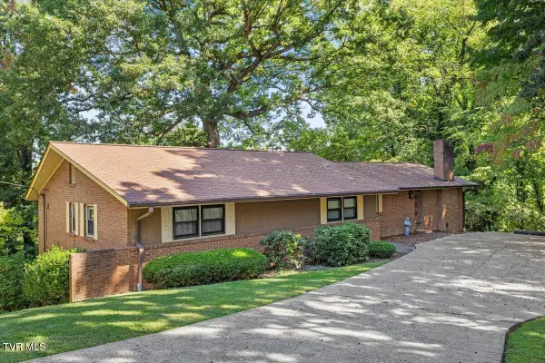 201 Ridgecrest Drive, Elizabethton, TN 37643