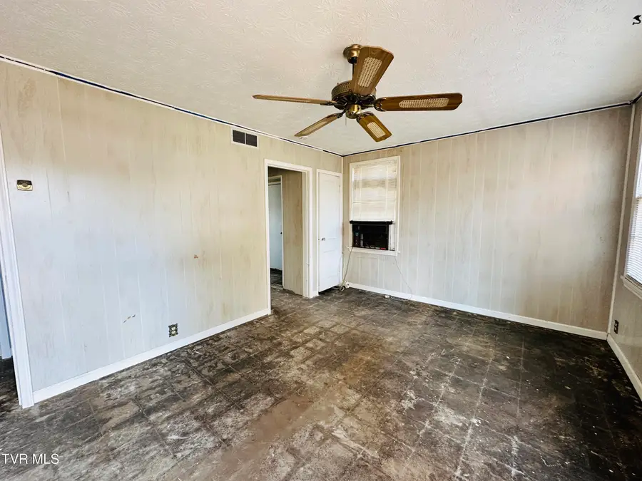 365 Sewanee Avenue, Kingsport, TN 37660 - Image #2