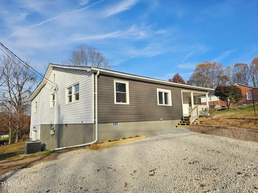 209 North Paperville Road, Bristol, TN 37620 - Image #2