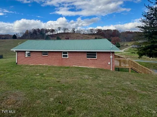 526 Blue Hollow Road, Rose Hill, VA 24281 - Image #3