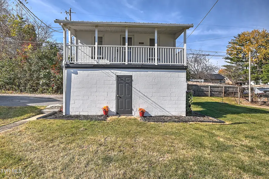 1003 1/2 East Watauga Avenue, Johnson City, TN 37601 - Image #2