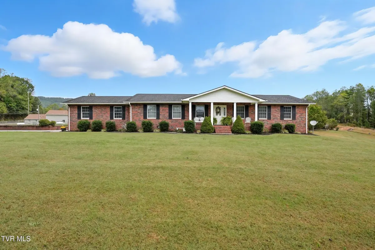 4052 Purchase Ridge Road, Duffield, VA 24244 - Image #1