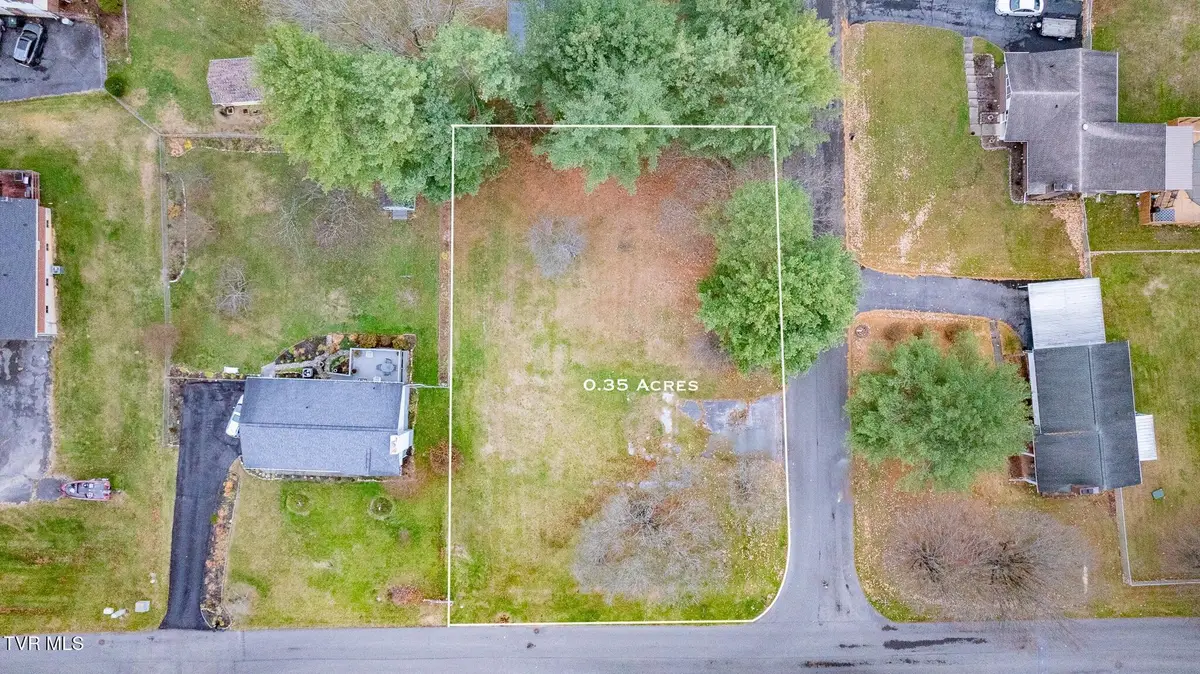 403 Lynnwood Drive, Bristol, VA 24201 - #1