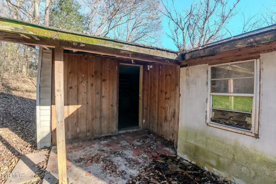 9549 Heiskell Road, Heiskell, TN 37754 - Image #2