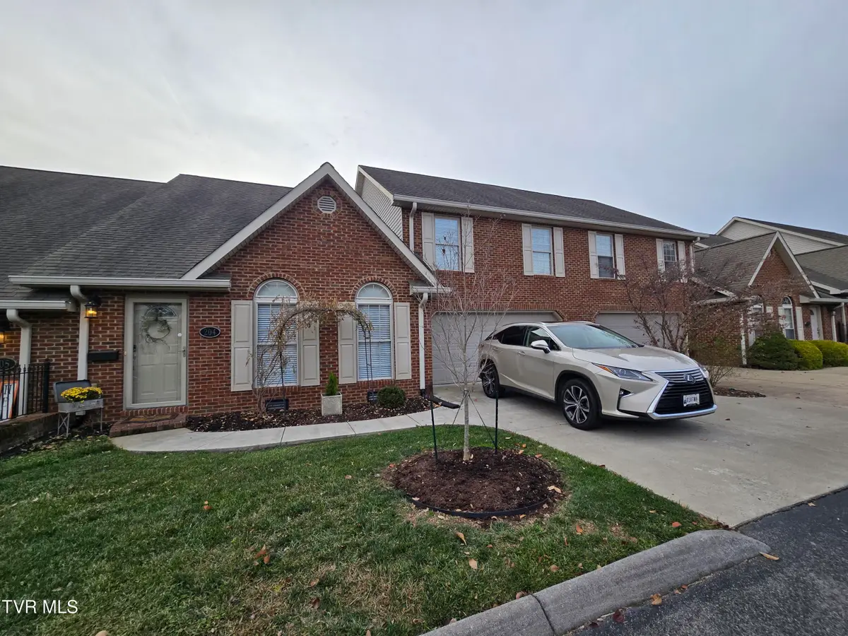 404 East Mountain View Road #204, Johnson City, TN 37601 - Image #1