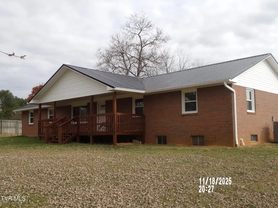 915 Muddy Creek Road, Piney Flats, TN 37686 - Image #2