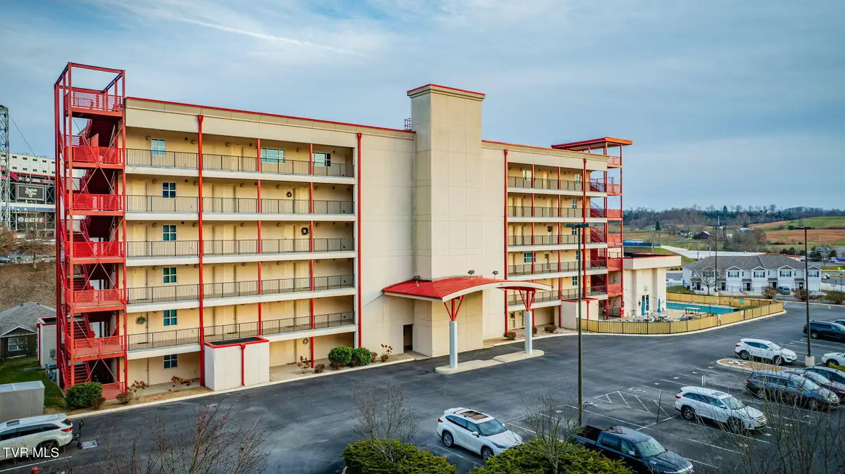 120 Raceday Center Drive #604, Bristol, TN 37620 - Image #1