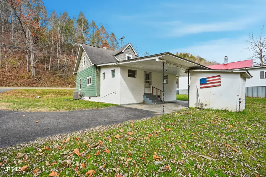 154 Dante Road, Saint Paul, VA 24283 - Image #2